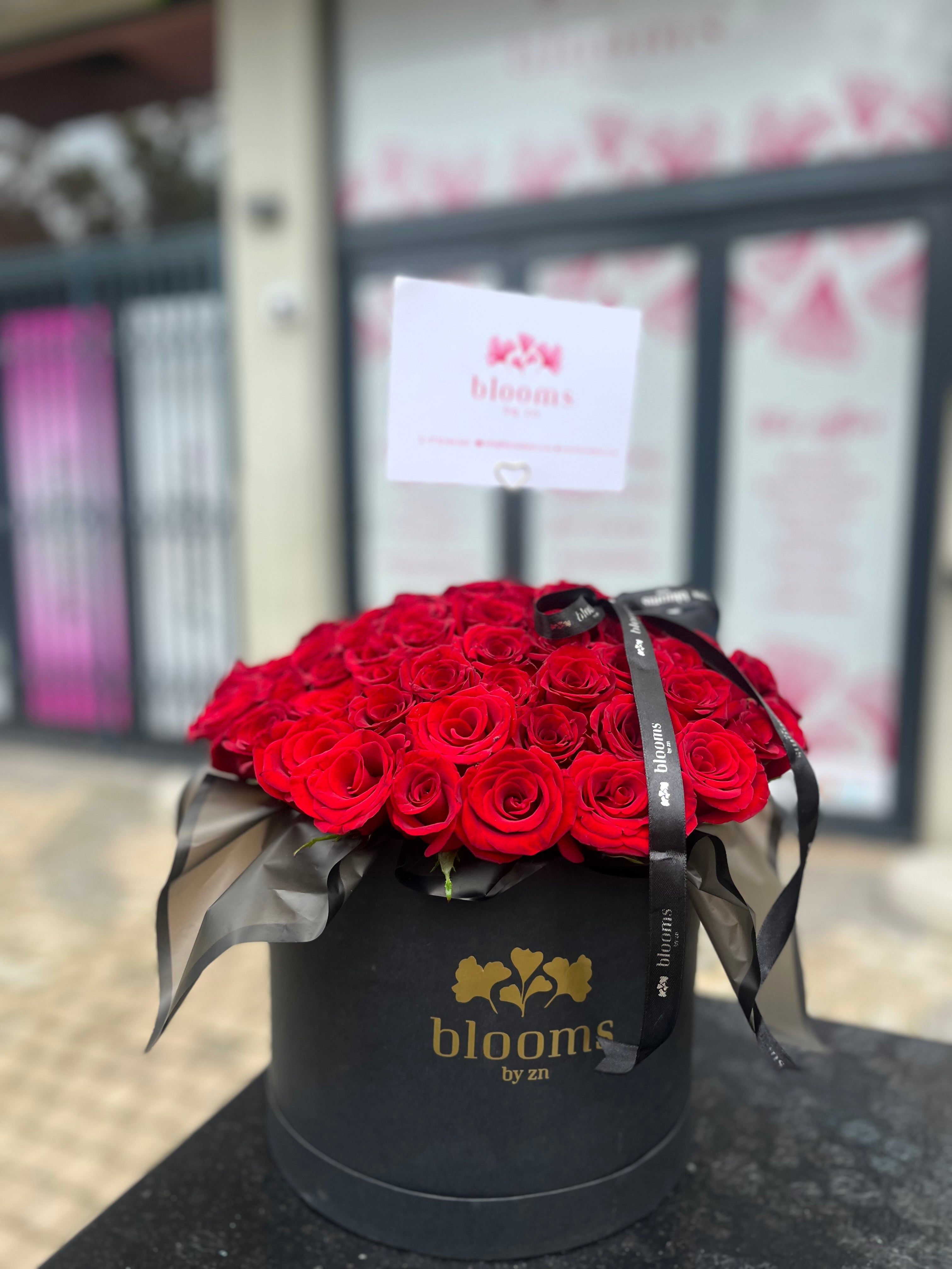ローズねーさん Boxed Roses – Blooms By ZN