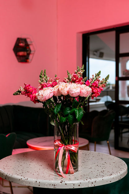 Sweet Queen Vase