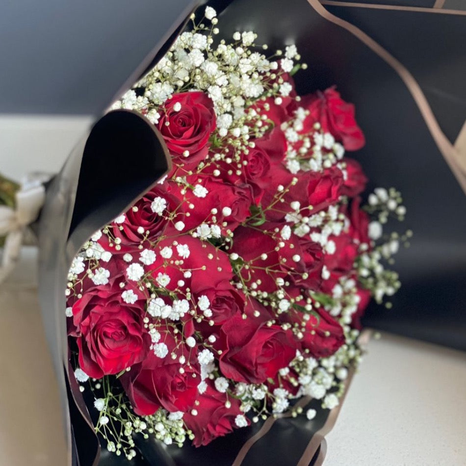 20 Red Roses with 1 Bunch of GYP – Blooms By ZN
